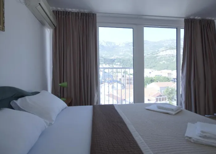 Guest House Jovana II